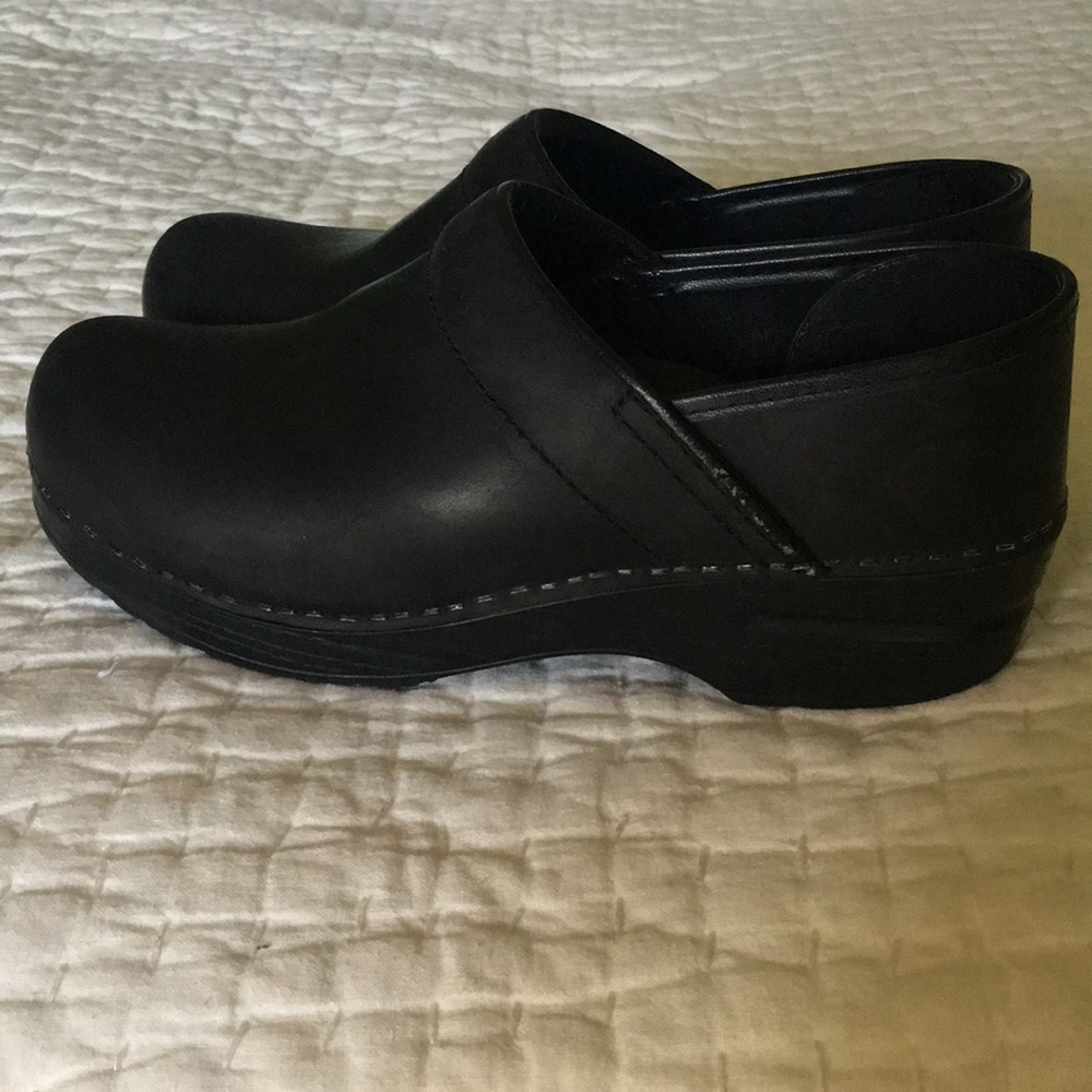 Dansko clogs, like new
